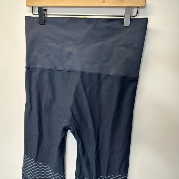 Spanx Look At Me Now Seamless Moto Leggings Indigo Blue Size XL - Picture 8 of 11